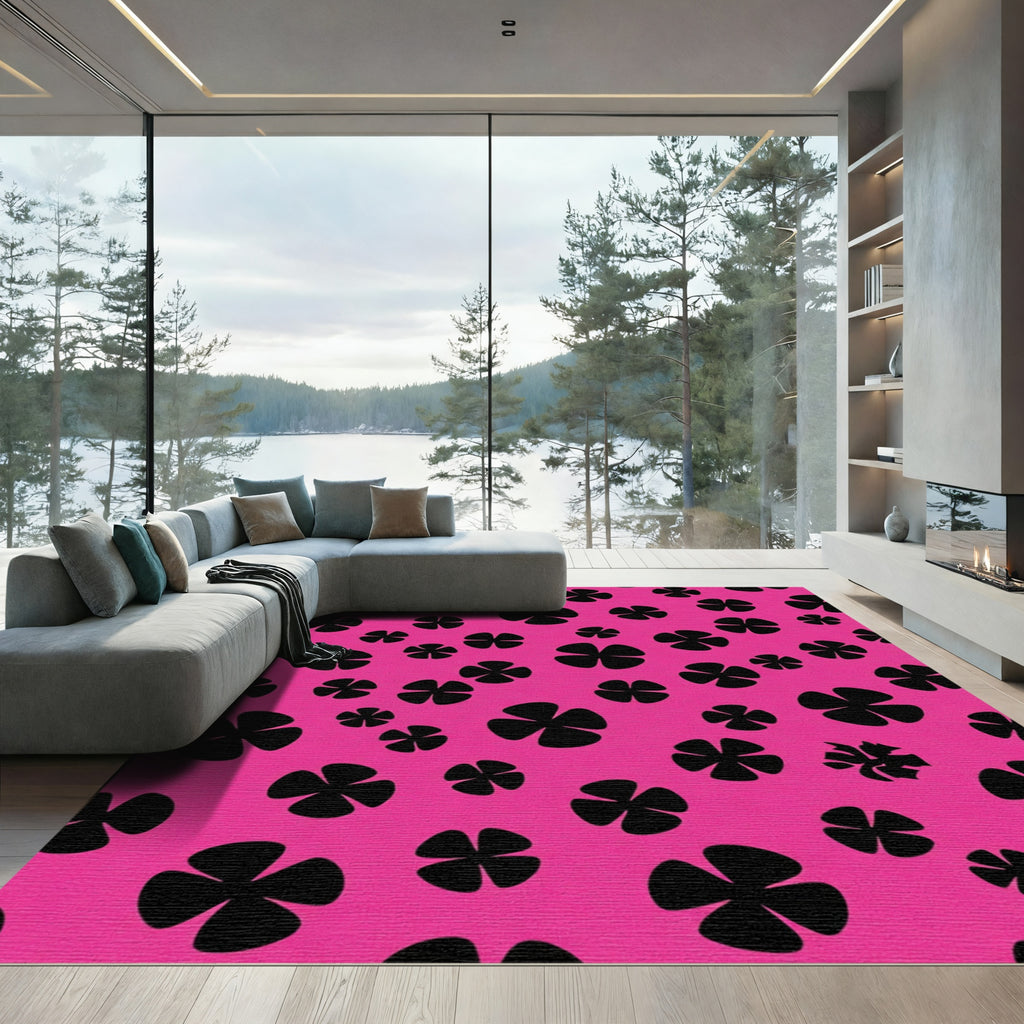 Chic Black Clover Field Rug